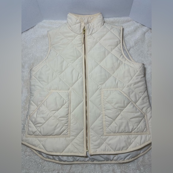 J Crew Mercantile Puffer Vest - Picture 7 of 8